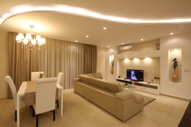 Apartment 2: Large spacious living rea - luxury living